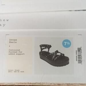 🎄2/$10🎄[NEW IN BOX] A New Day Dream Platform Heel/Sandals, Size 8.5